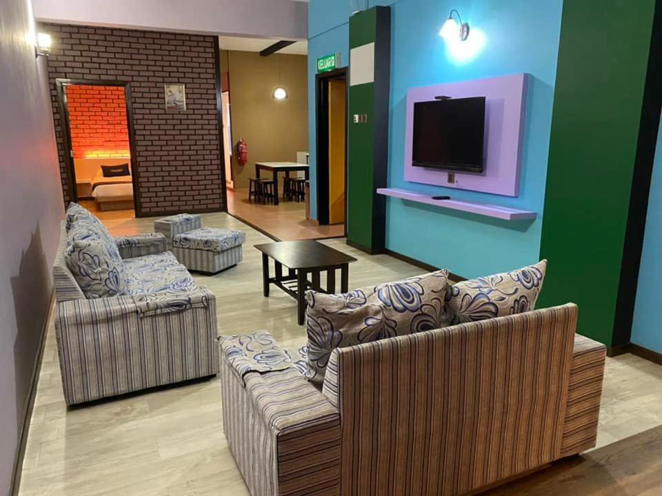 Suria Coliving Hostel & Apartment Тана Рата Екстериор снимка